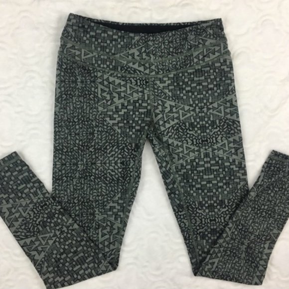 TNF Lucy Perfect Core Kamakura Green Leggings - Picture 3 of 6